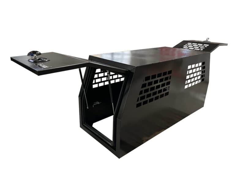 black flat plate dog box 13