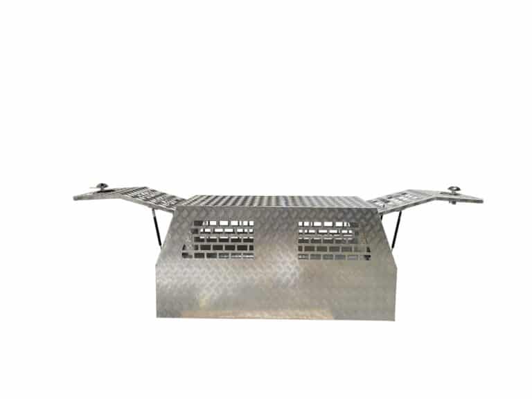 checker plate full dog box 08