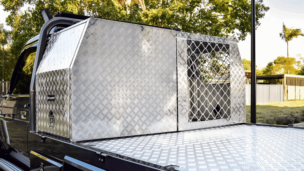 Aluminium Half Dog Box